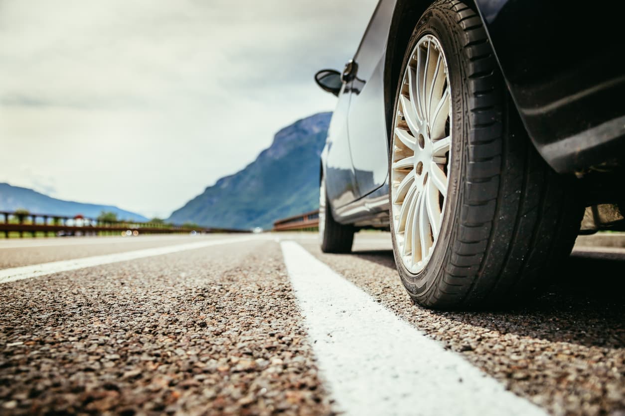Elige las llantas adecuadas para tu auto