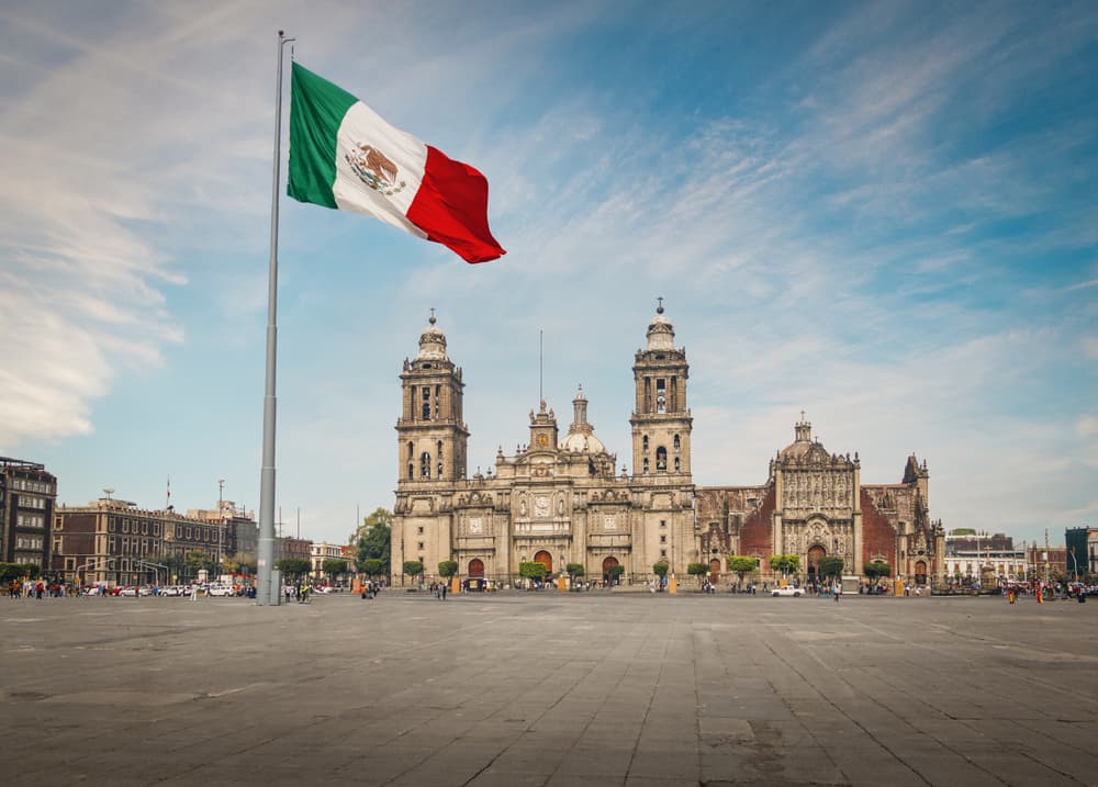Centro histórico de CDMX, Plaza de la Constitución