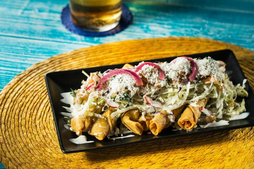Irresistibles tacos dorados